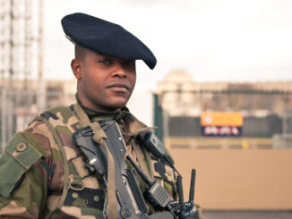 Illustration featuring French soldier for article on cybersecurity in France.